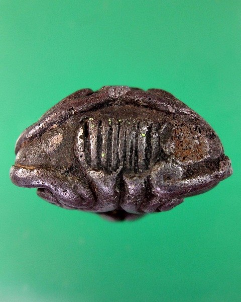 พระปิดตายันต์ยุ่ง หลวงปู่เอี่ยม  วัดหนัง เนื้อสำริดเงิน