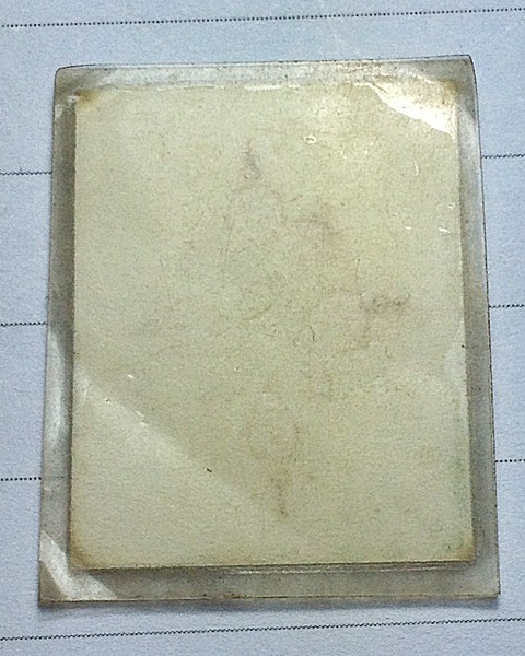 วัดใจครับ เคาะเดียวแดง ได้แค่ไหนเอาเท่านั้น รูปถ่ายหลังยันต์ปั๊มเก่าไม่ทราบที่ครับ