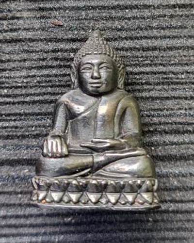 เคาะแรกแดง..พระกริ่งเล็ก ลพ.สำเร็จศักดิ์สิทธิ์ ๖๔..เมฆพัดอุดผง..วัดตลิ่งชัน สระบุรี / ส่ง ems