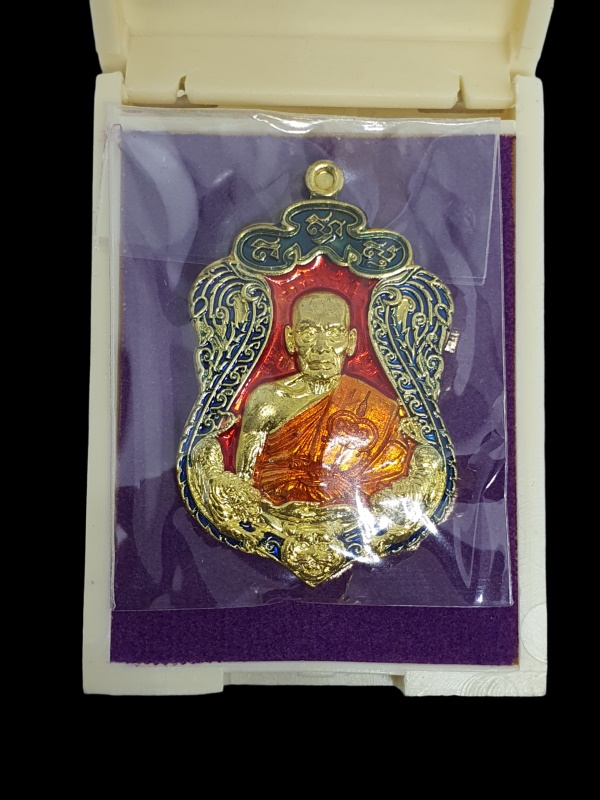 เหรียญลงยาหลวงพ่อพัฒน์ วัดห้วยด้วน พยัคฆ์อโยธยา