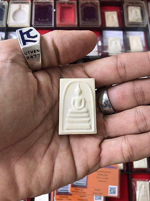 พระสมเด็จ สมเด็จพุฒาจารย์ (โต พรหมรังสี) วัดใหม่อมตรส บางขุนพรหมกรุงเทพฯ พิมพ์ใหญ่จัมโบ้ 22 ปี2539