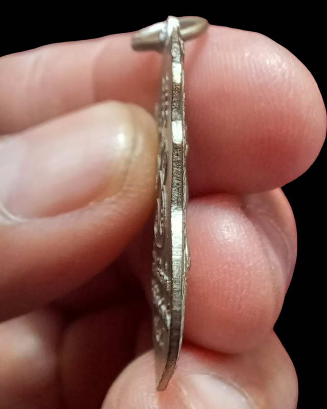 เหรียญหลวงพ่อขาว ค่ายจิรประวัติ นครสวรรค์ปี 2508 หลวงพ่อพรหมและหลวงพ่อกันร่วมปลุกเสก