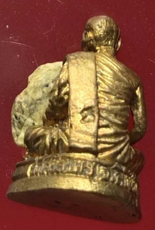 รูปหล่อ รุ่น ธกส หลวงพ่อฉาบ วัดศรีสาคร สวยๆพร้อมกล่องเดิม