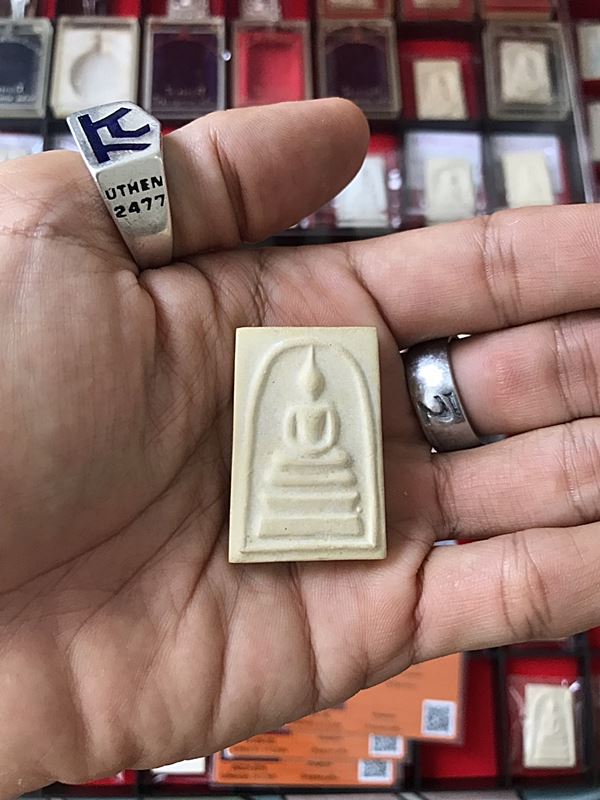 พระสมเด็จ สมเด็จพุฒาจารย์ (โต พรหมรังสี) วัดใหม่อมตรส บางขุนพรหมกรุงเทพฯ พิมพ์ใหญ่จัมโบ้ 23 ปี2539