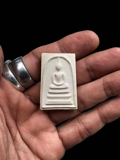 พระสมเด็จ สมเด็จพุฒาจารย์ (โต พรหมรังสี) วัดใหม่อมตรส บางขุนพรหมกรุงเทพฯ พิมพ์ใหญ่นิยม 26 ปี2539