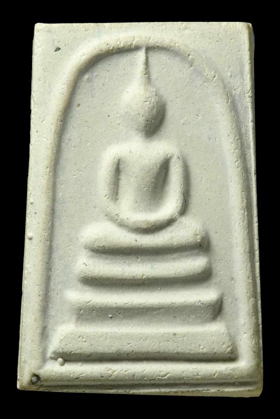 พระสมเด็จอนุสรณ์101ปี สมเด็จ(โต พรหมรังสี) วัดใหม่อมตรส กรุงเทพฯเนื้อผงพิมพ์ใหญ่ 3 จุด ปี 2517