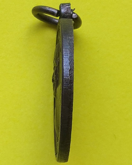 เหรียญหลวงพ่อแก้ว วัดช่องลม จ.สมุทรสาคร เนื้อทองแดงรมดำ