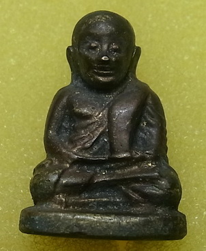รูปหล่อหลวงพ่อเงิน ไม่ทราบวัดที่ออก สูง 2.5 cm.