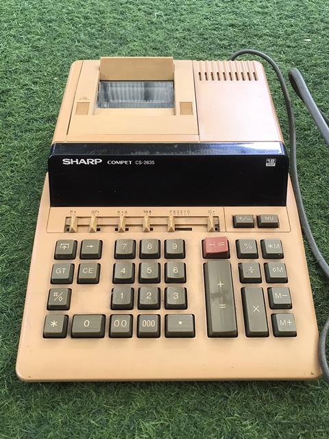 เครื่องคิดเลข SHARP CS-2635 COMPET ใช้งานได้ดี วินเทจสุดๆ ตั้งโชว์หรือคิดงาน เท่ห์ๆครับ
