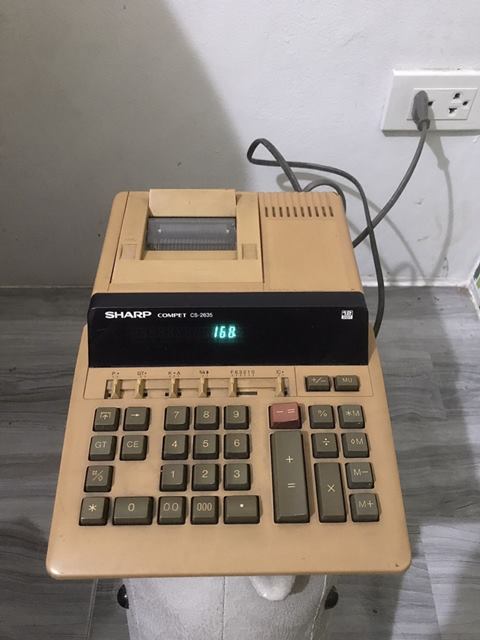 เครื่องคิดเลข SHARP CS-2635 COMPET ใช้งานได้ดี วินเทจสุดๆ ตั้งโชว์หรือคิดงาน เท่ห์ๆครับ
