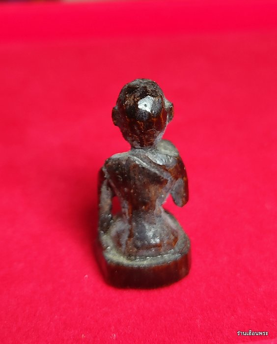 นางกวัก เนื้อไม้แกะ ลงรัก หลวปู่บุญวัดกลางบางแก้ว จ.นครปฐม