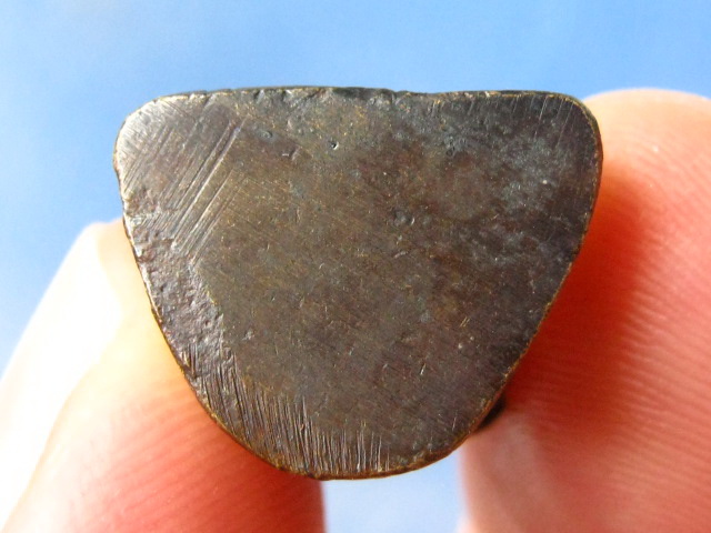 รูปหล่อ หลวงพ่อมณฑา วัดบางกระดี่ ปทุมธานี