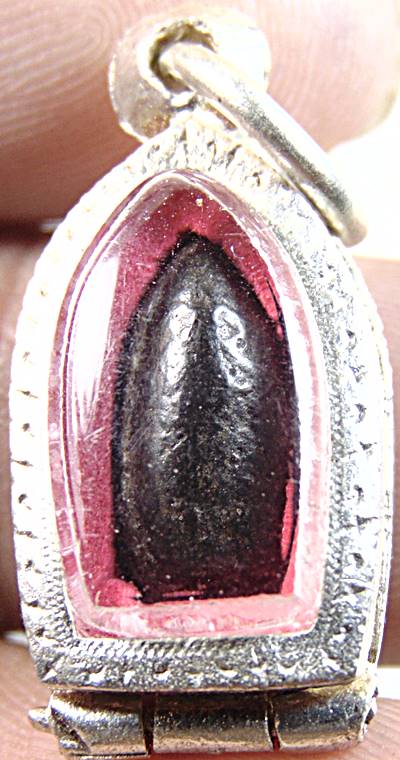 พระปิดตาผงคลุกรัก