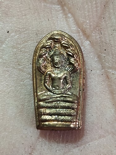 วัดระฆังโฆสิตาราม  กทม พระนาคปรกใบมะขาม รุ่นแรก เสาร์ห้า  ปี 39