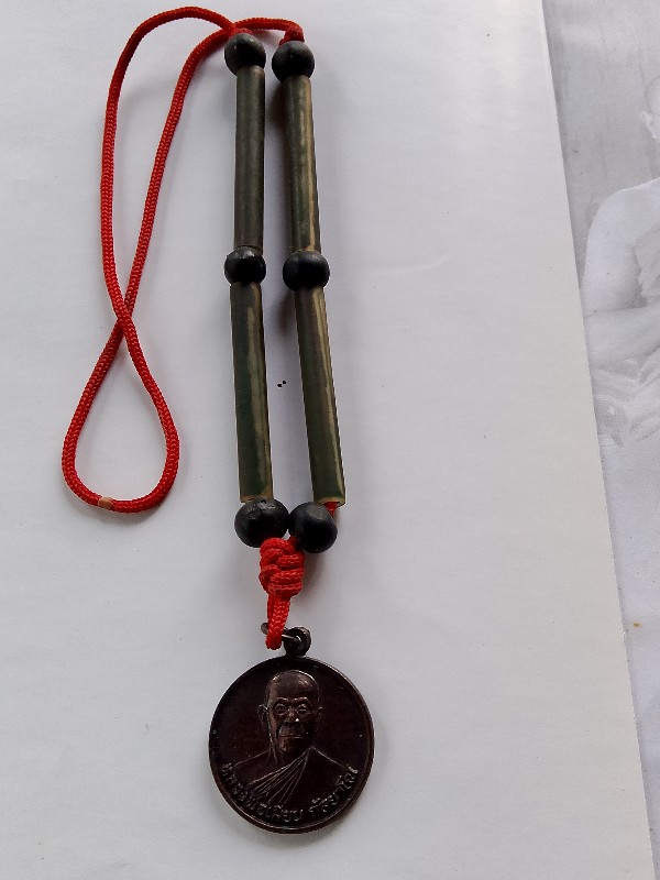 หลวงพ่อเมียน วัดบ้านจะเนียง รุ่น 2 สร้างอุโบสถ ปี 48 พร้อมเชือกตะกรุดลูกสะกด