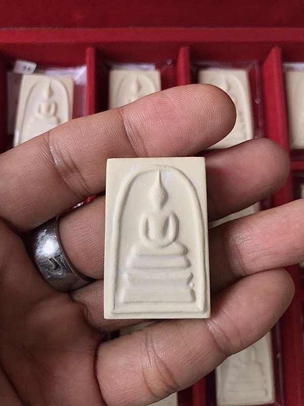 พระสมเด็จ สมเด็จพุฒาจารย์ (โต พรหมรังสี) วัดใหม่อมตรส บางขุนพรหมกรุงเทพฯ พิมพ์ใหญ่จัมโบ้ 10 ปี2539