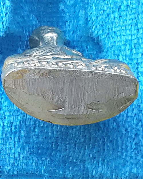 รูปหล่อหลวงพ่อแนม ที่ระฤกสร้างศาลาการเปรียญ วัดเขาหน่อ จังหวัดนครสวรรค์ ปี 2539 