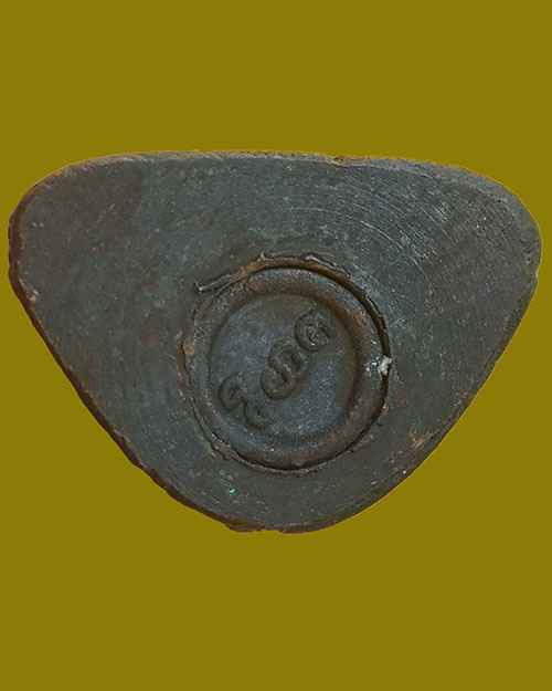 พระหล่อรูปเหมือนบรรจุกริ่ง หลวงพ่ออุตตมะ วัดวังก์วิเวการาม จ.กาญจนบุรี ปี 2533