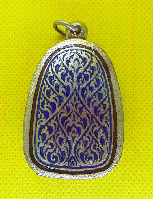 พระเจ้าห้าพระองค์ เนื้อผงพุทธคุณ หลังเรียบ..หลวงพ่อหมุน วัดเขาแดงตะวันออก จ.พัทลุง 