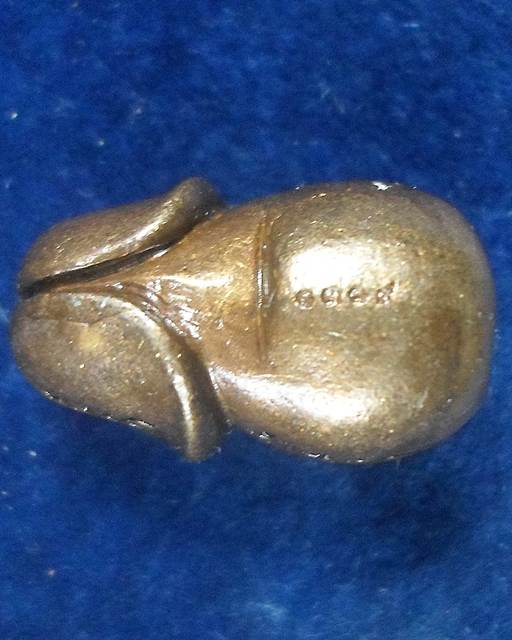 ปลัดขิกปุ้มปุ้ย พ่อท่านเขี่ยว รุ่นแรก เนื้อสำฤทธิ์เดช อุดกริ่ง รุ่นครบ 7 รอบ 