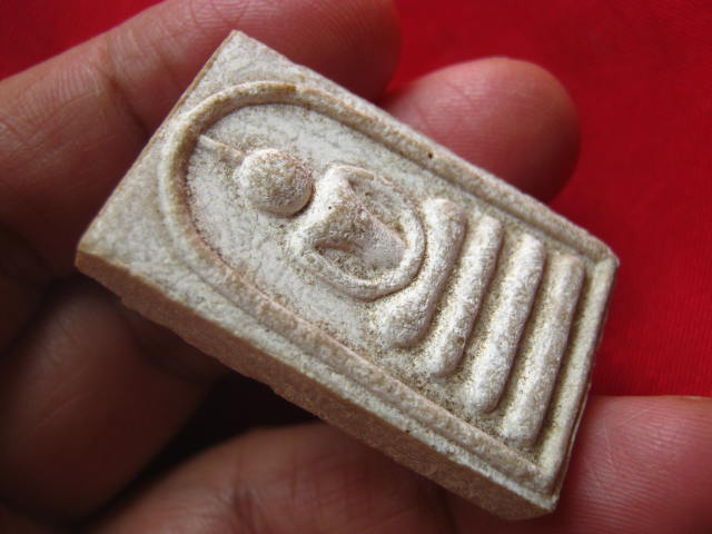 พระสมเด็จพิมพ์ไกเซอร์ หลังยันต์ สวยไม่ทราบที่