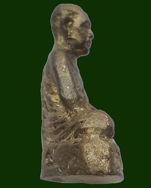 รูปหล่อโบราณหลวงปู่เสาร์ รุ่นเสาร์5 เนื้อทองผสม วัดกุดเวียน จ.นครราชสีมา