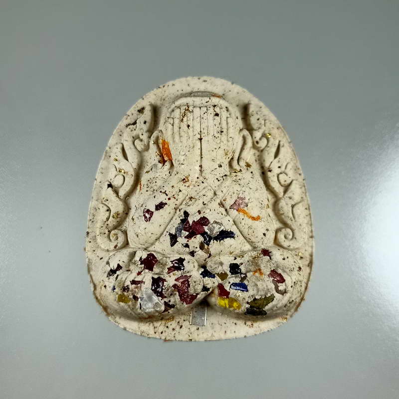 พิมพ์พระปิดตากนกข้างบูชาครู หลวงปู่โต๊ะ ออกโดยหลวงพ่อนงค์ วัดบางน้ำชน ฝั่งธนบุรี จ.กรุงเทพ ปี 2565