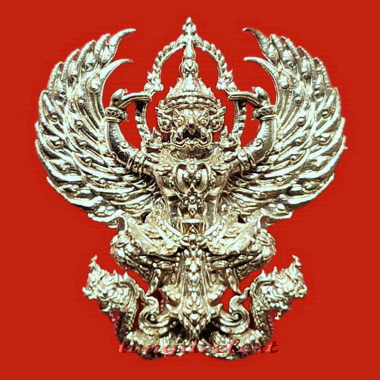 พญาครุฑหยุดนาค หลวงพ่อชม วัดโปรดสัตว์ จ.อยุธยา เนื้อทองขาว สวยมากค่ะ