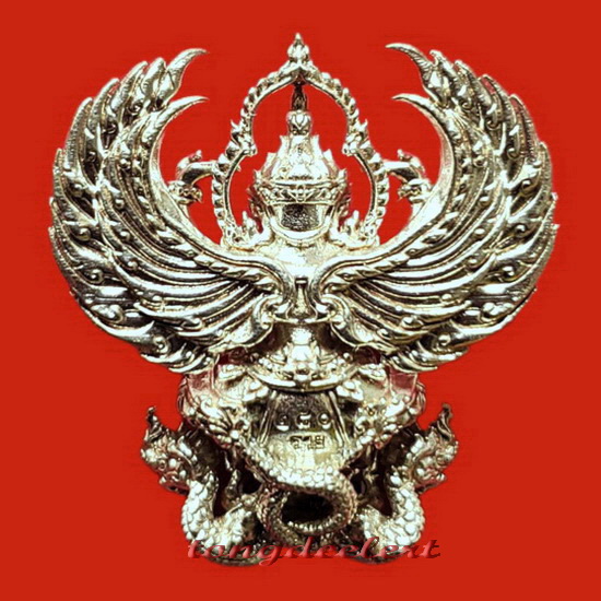 พญาครุฑหยุดนาค หลวงพ่อชม วัดโปรดสัตว์ จ.อยุธยา เนื้อทองขาว สวยมากค่ะ