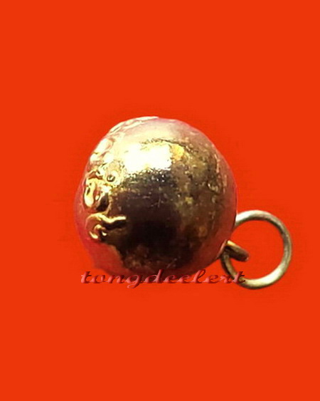 ลูกอมหลวงพ่ออุตตมะ วัดวังก์วิเวการาม จ.กาญจนบุรี สวยมากค่ะ