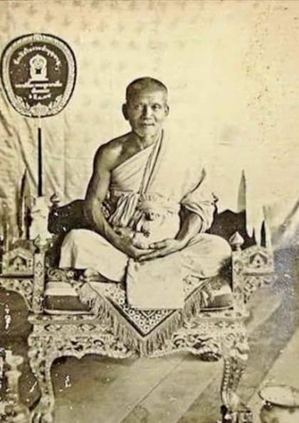 พระขุนแผนพุทธกวักเนื้อดินเผา หลวงพ่อแดง วัดทุ่งคอก จ.สุพรรณบุรี