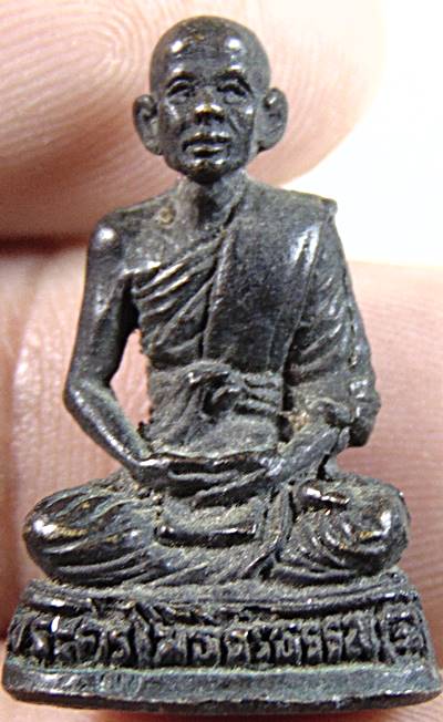 ๒๐ รูปหล่อพระครูโพธิวรธรรม วัดโคกโพธิ์ สุพรรณบุรี