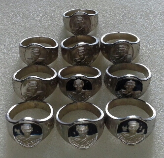 แหวน ลพ เยี่ยม วัดเลาขวัญ