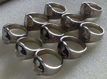 แหวน ลพ เยี่ยม วัดเลาขวัญ