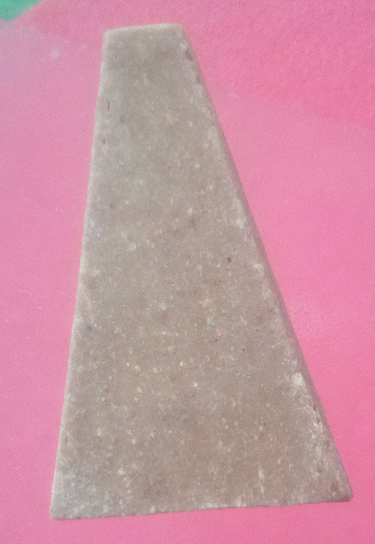 พระนางพญา เนื้อผงน้ำมัน หลวงพ่อดี วัดพระรูป