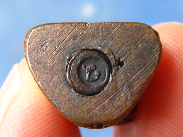 รูปหล่อ หลวงพ่อสาย วัดท่าไม้แดง ตาก