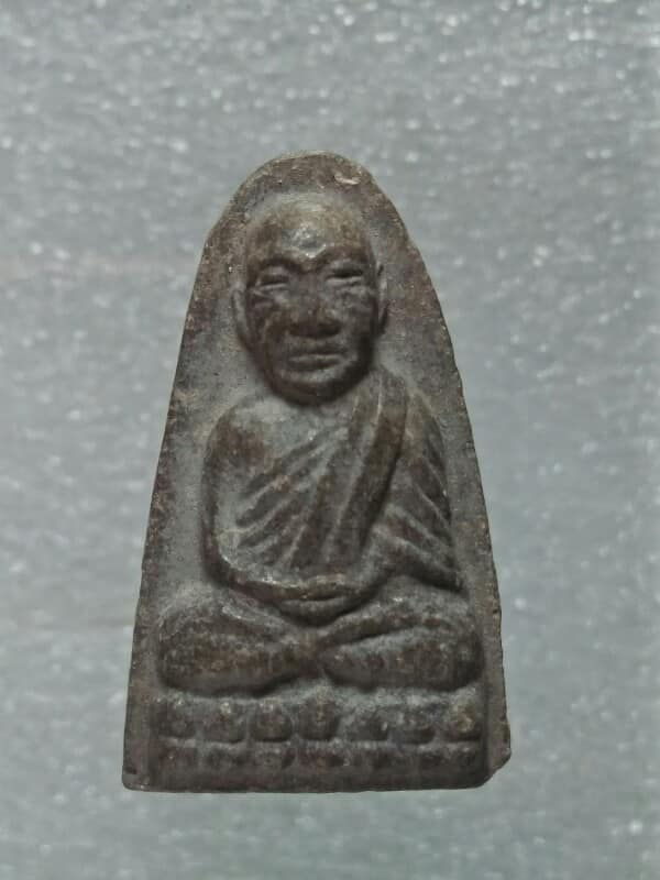 หลวงปู่ทวดเนื้อผง ผสมว่าน