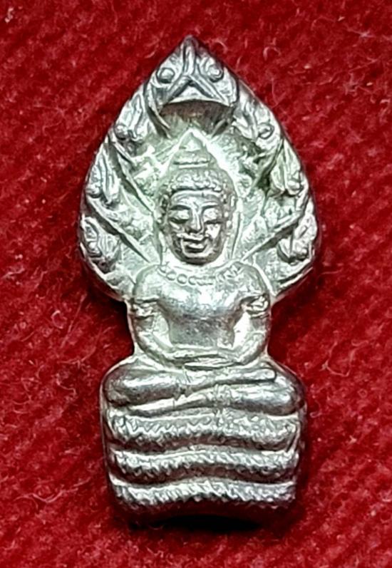 พระนาคปรกหลวงพ่อคูณ ปริสุทโธ รุ่นเสาร์ 5 คูณพันล้าน เนื้อเงิน ปี2536 