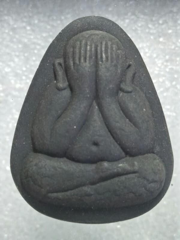 พระปิดตาจัมโบ้ วัดมาบตอง ระยอง เนื้อผง 