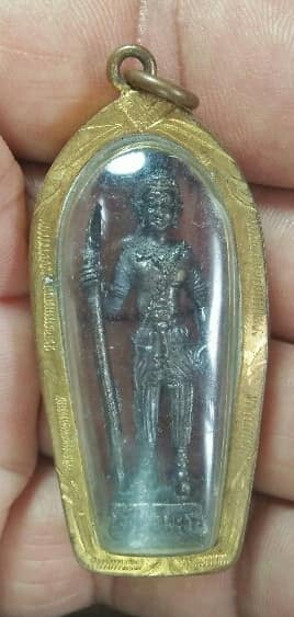 รูปหล่อเจ้าพ่อพระวอ  จ. ตาก เลี่ยมไมค่อน 