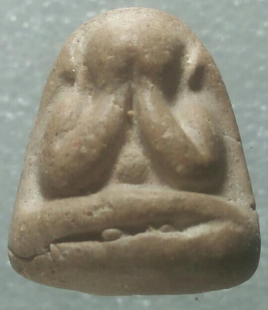 พระปิดตาเนื้อผง  ไม่ทราบวัด ๒