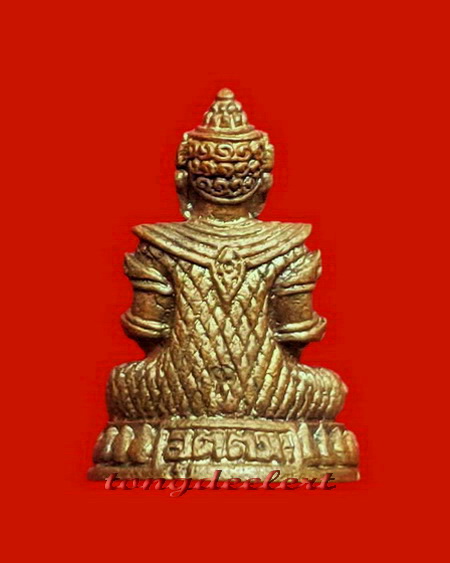 พระชัยวัฒน์ตะละกุล(พระชัยวัฒน์จักรพรรดิ์) หลวงพ่ออุตตมะ วัดวังก์วิเวการาม จ.กาญจนบุรี สวยมากค่ะ