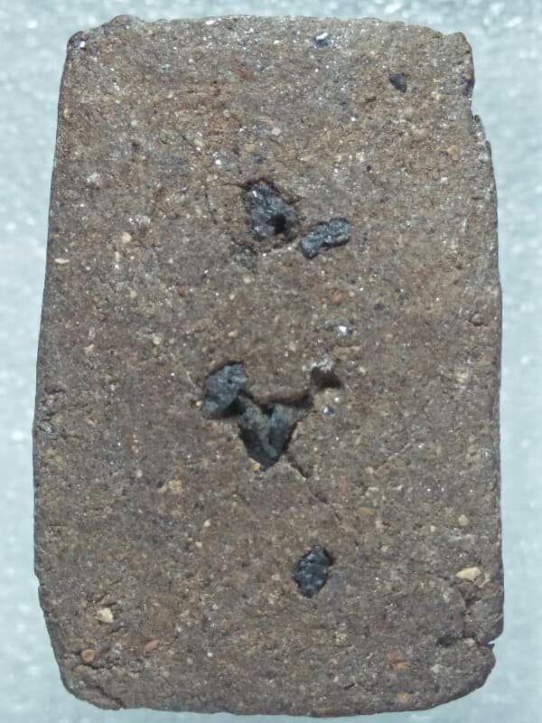 พระสมเด็จ ฝังแร่