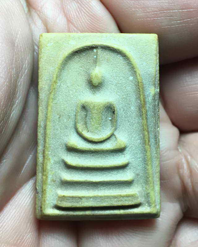 พระสมเด็จ 100 ปี รุ่น1 หลวงพ่อพาน วัดโป่งกะสัง อ.กุยบุรี จ.ประจวบคีรีขันธ์ ปี2535 (เคาะเดียวแดง)