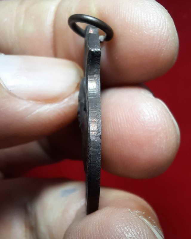 เหรียญครบ ๘๐ ปึ หลวงพ่อโอน วัดโคกเดื่อ ไพศาลี นครสวรรค์ ปี2530