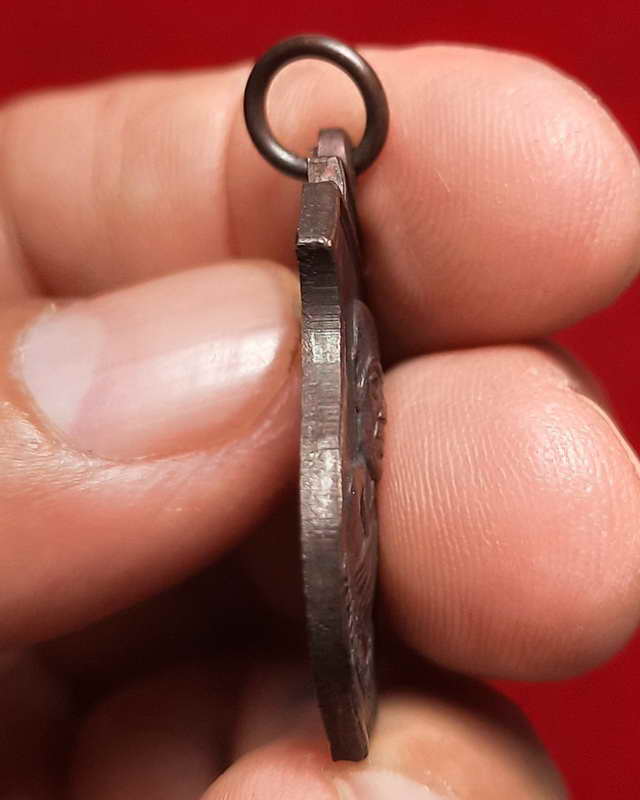 เหรียญครบ ๘๐ ปึ หลวงพ่อโอน วัดโคกเดื่อ ไพศาลี นครสวรรค์ ปี2530