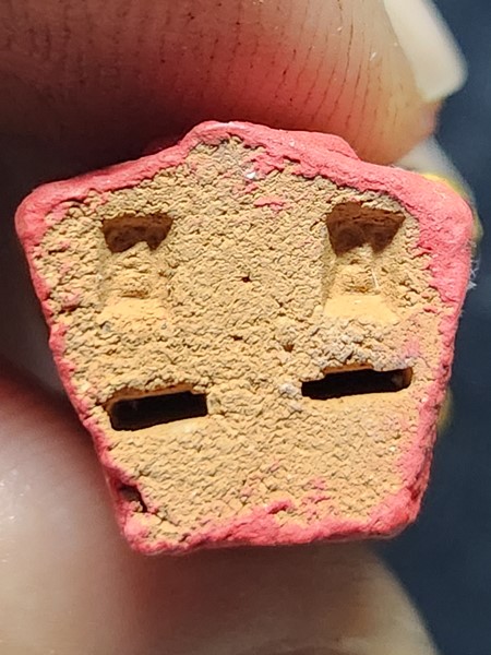 กุมารทองพกพา หลวงปู่แย้ม วัดสามง่าม จ.นครปฐม รุ่น"ฐาน 95" ปี ๒๕๕๔ โค๊ต ย ยักษ์ใต้ฐาน