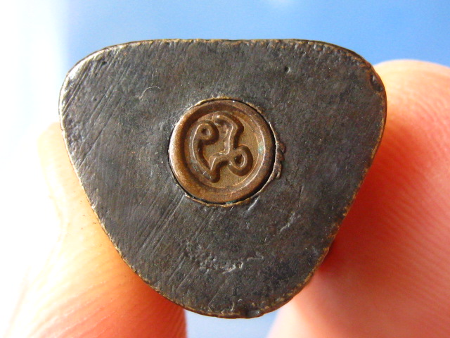 รูปหล่อ หลวงพ่อโป๊ะ วัดคอกควายใหญ่ นครสวรรค์