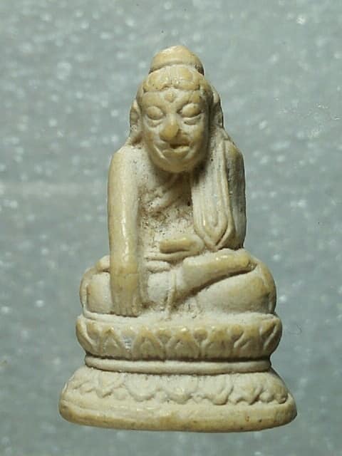 พระลอยองค์เนื้อผง ไม่ทราบวัด