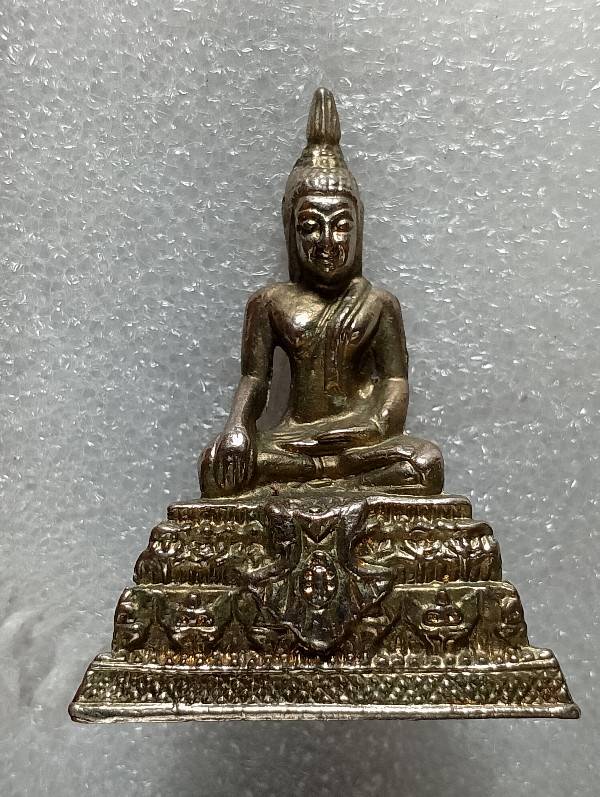 พระบูชา ขนาดตั้งหน้ารถ